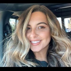 Meet your Posher, Lindsey